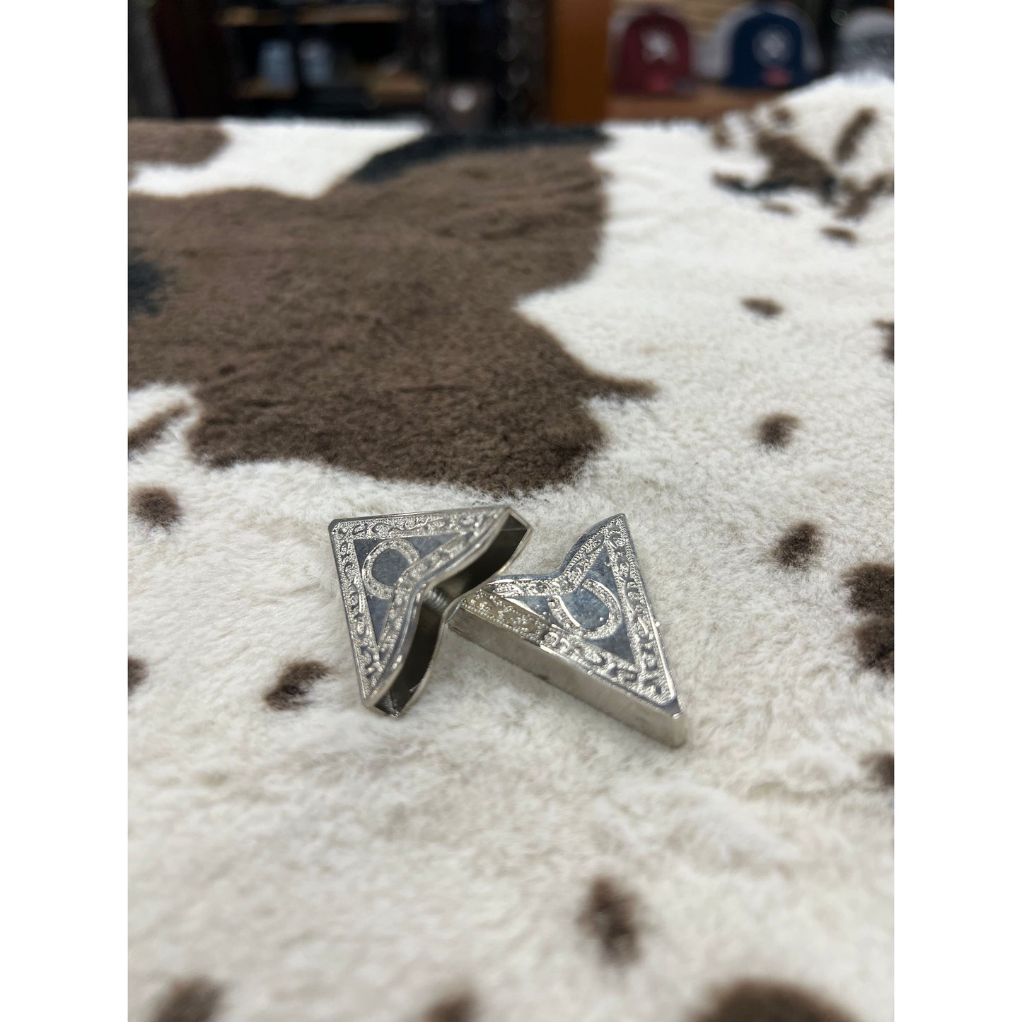 Western Silver Horse Shoe Collar Tips