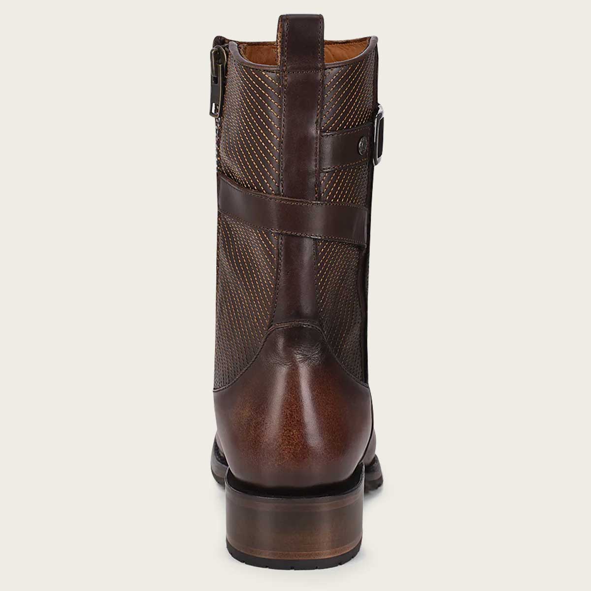 Cuadra Hombre Bota de Res Caracas Caos Cafe